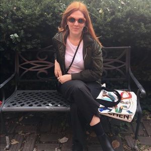 Meet your Posher, Carolina